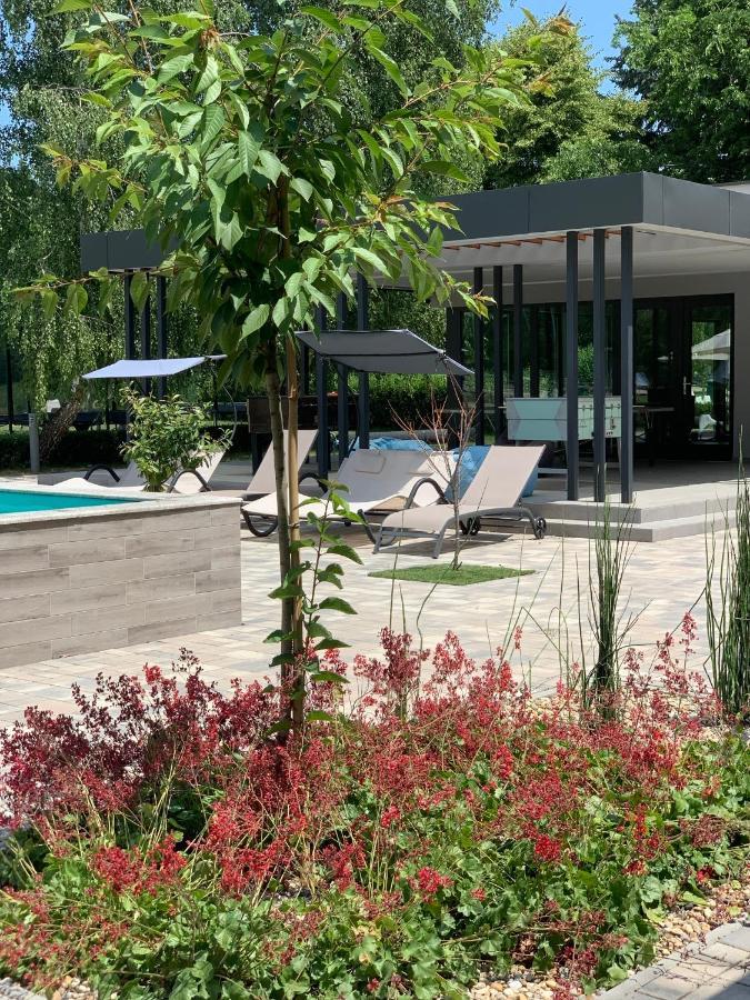 Mohacsi Wellness Vendeghaz Es Lovasklub Hotell Eksteriør bilde