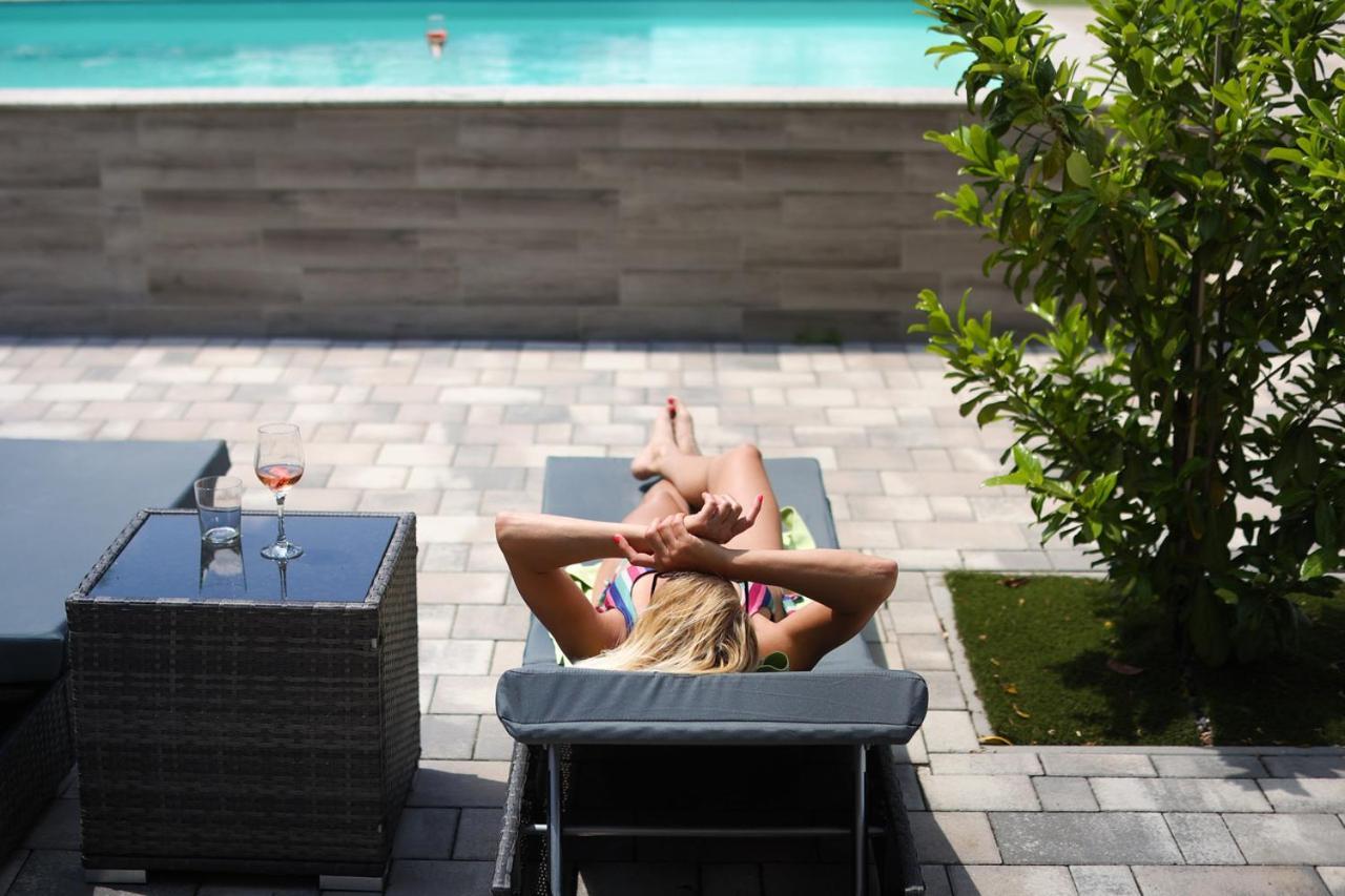 Mohacsi Wellness Vendeghaz Es Lovasklub Hotell Eksteriør bilde