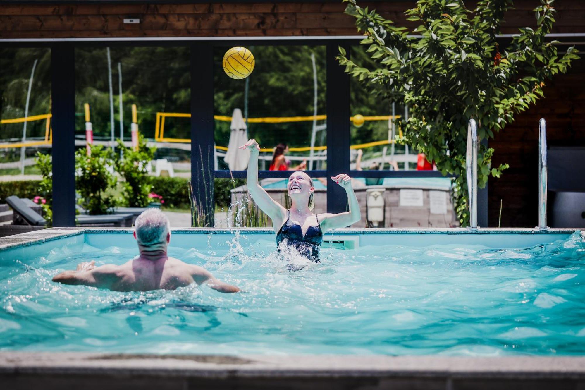 Mohacsi Wellness Vendeghaz Es Lovasklub Hotell Eksteriør bilde